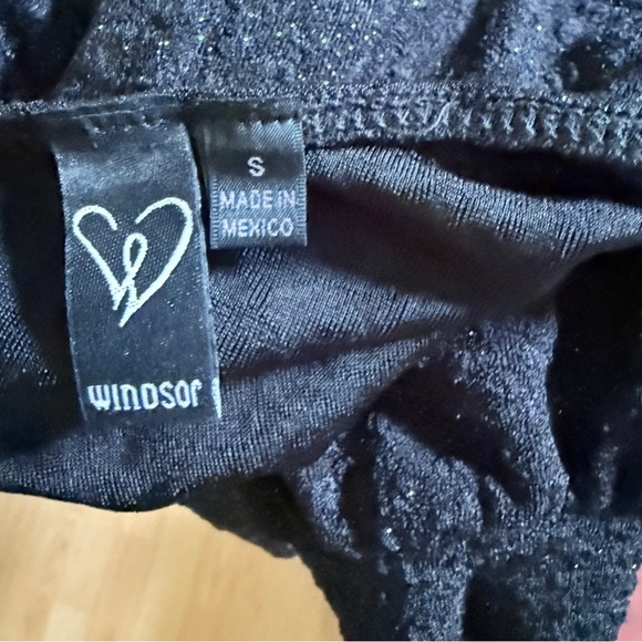 Windsor Evening Of Sparkle Balloon Sleeve Ruche Mini Dress - Picture 7 of 7